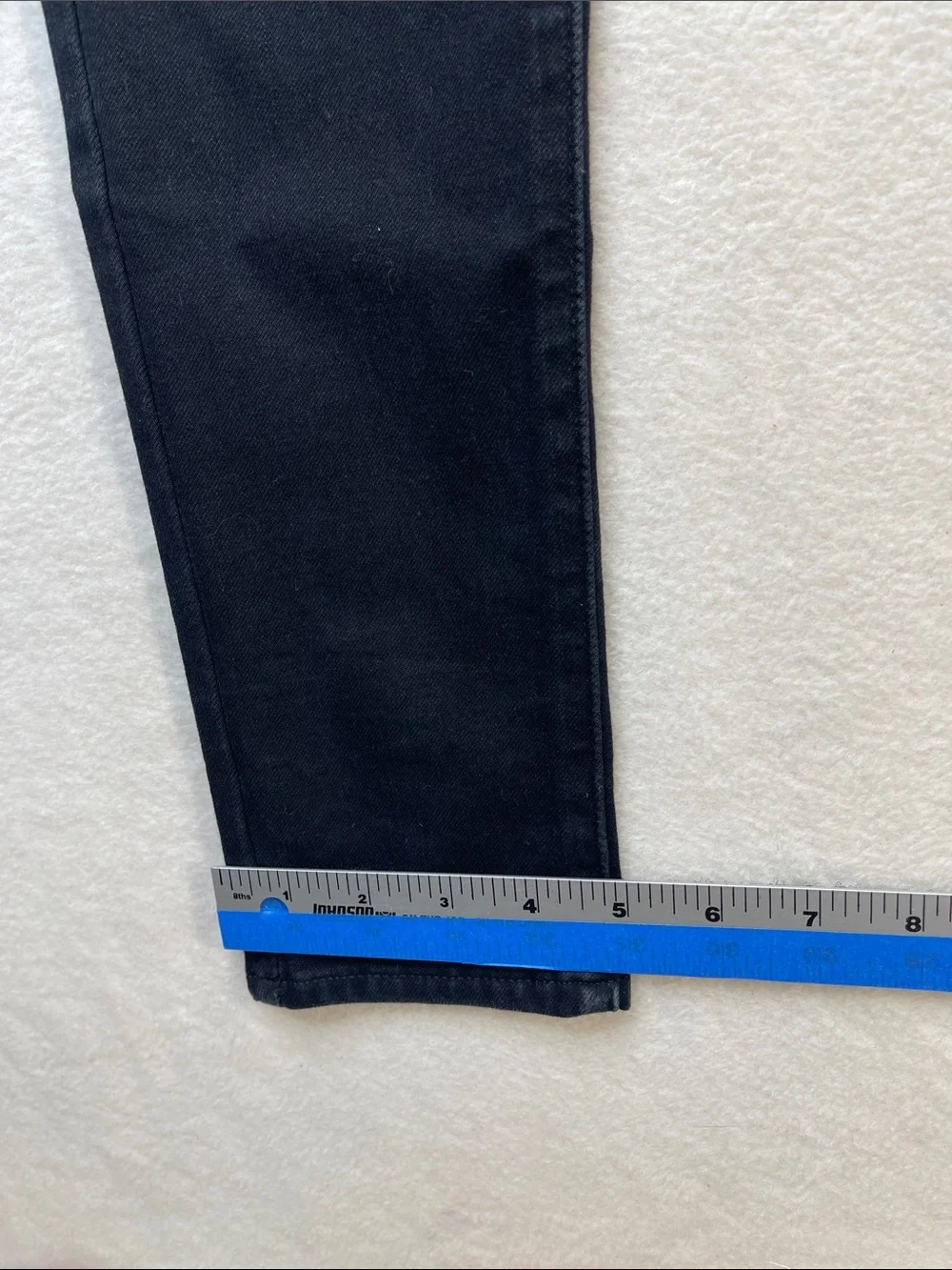 LEVIS 721 HIGH RISE SKINNY SIZE 26 Women's Black Jeans